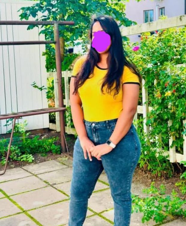 Hot girl lihini at N...
