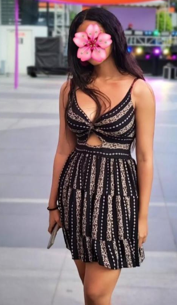 👸 8000/=👸 TANIYA...